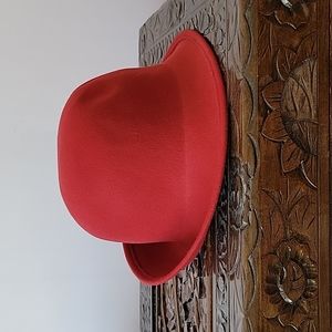 Woman's Rounded Bucket Hat, one-side up-turned rim